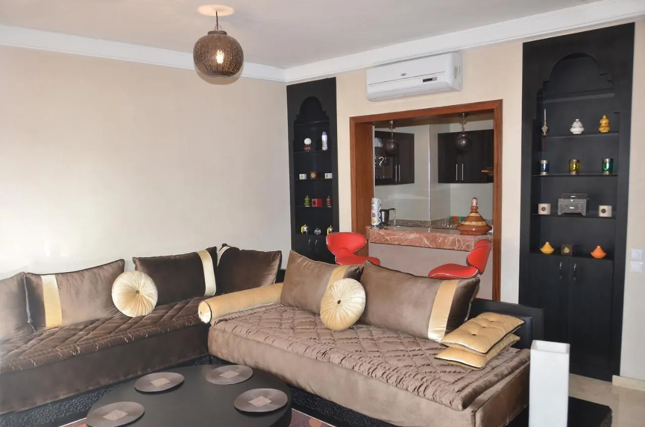 Lovely Marina Flat location
